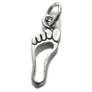 RIGHT FOOTPRINT OUTLINE CHARM. STERLING SILVER